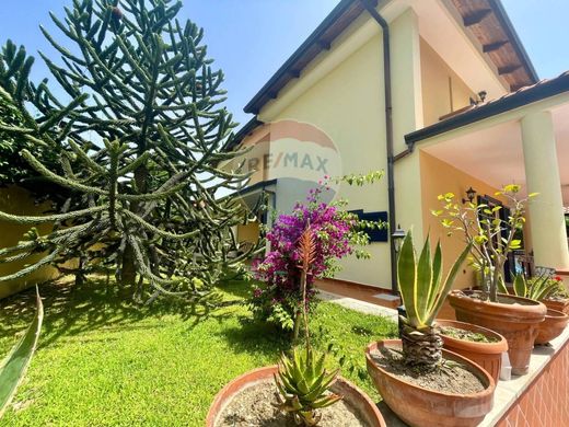 Villa en Marano di Napoli, Napoles