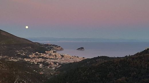 빌라 / Noli, Provincia di Savona