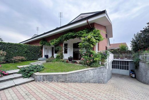 Villa in Orbassano, Turin