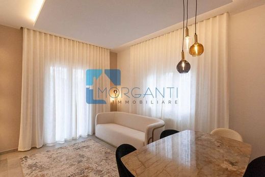 Appartement à Pietrasanta, Lucques