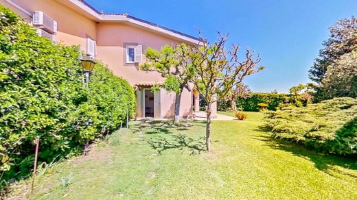 Villa a Ladispoli, Roma