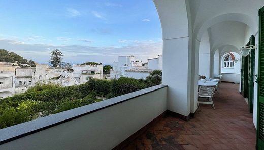 Appartamento a Capri, Napoli