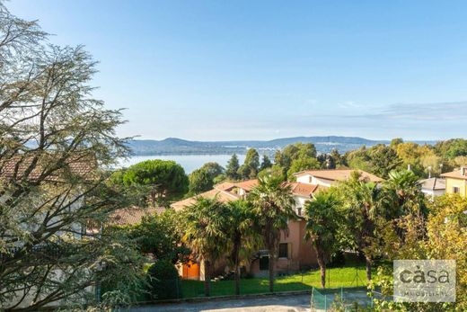 Villa in Comerio, Provincia di Varese