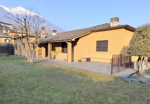 Villa in Morbegno, Provincia di Sondrio