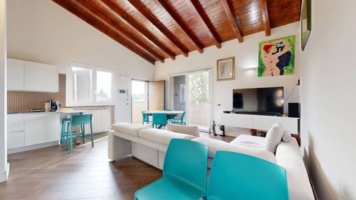 Villa in Inzago, Città metropolitana di Milano