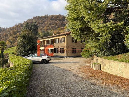 Villa a San Paolo d'Argon, Bergamo