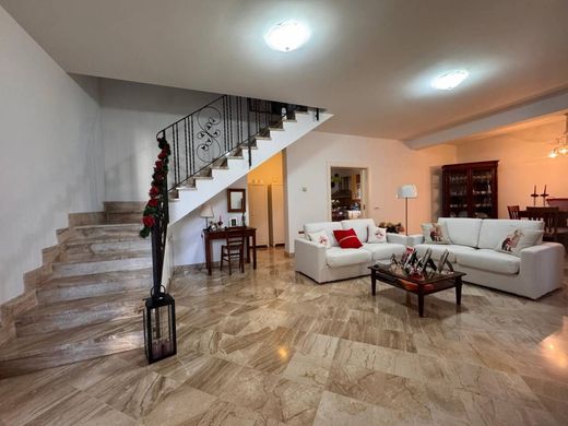 Villa in Nettuno, Rom