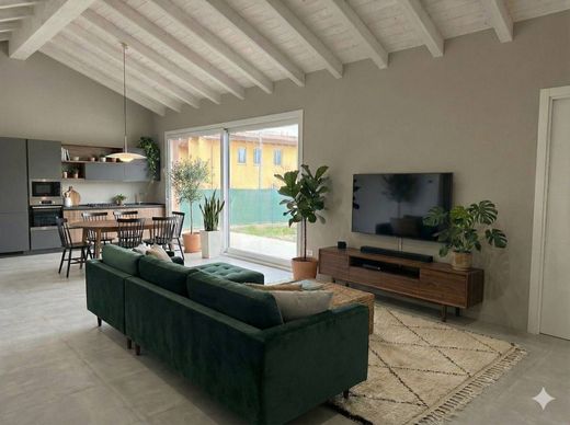 Villa in Cantello, Provincia di Varese