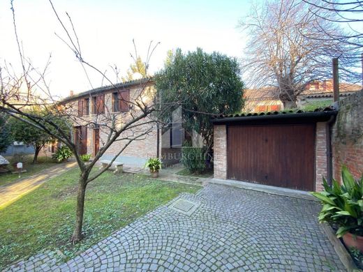 Luxury home in Ferrara, Provincia di Ferrara