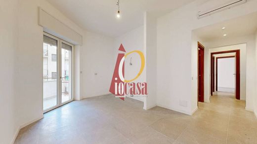 Apartment / Etagenwohnung in Mailand, Lombardei