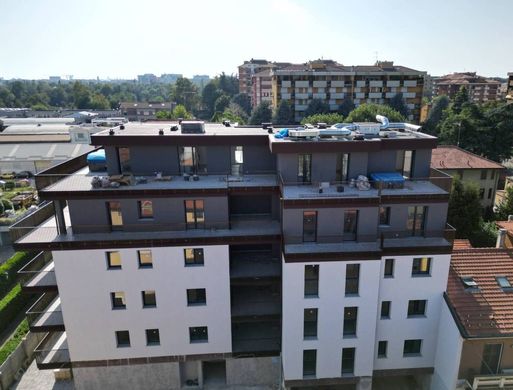 Apartament w Bresso, Città metropolitana di Milano