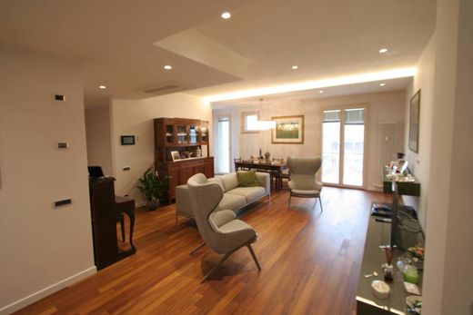 아파트 / Rimini, Provincia di Rimini