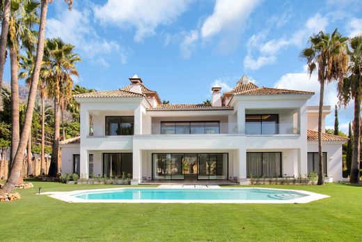 Villa in The Golden Mile, Malaga