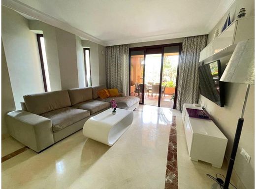 Apartment in San Pedro de Alcántara, Malaga