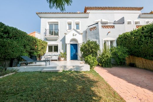 Twee-onder-een-kapwoning in Estepona, Provincia de Málaga