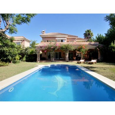 Villa in Nueva Andalucia, Málaga