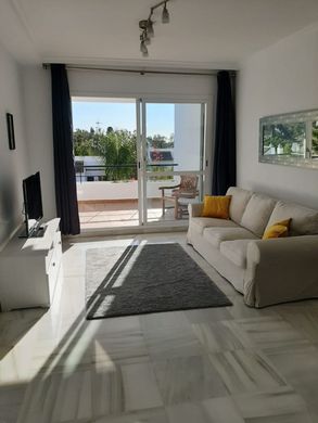 Penthouse in Nueva Andalucia, Provincia de Málaga