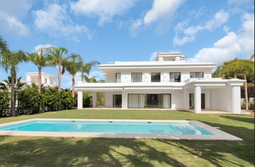 Villa in The Golden Mile, Malaga