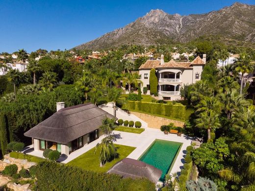 Villa in The Golden Mile, Malaga