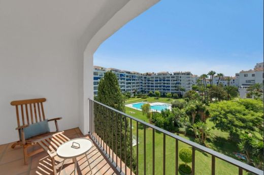 Apartment / Etagenwohnung in Puerto Banús, Málaga