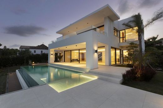 Villa in Estepona, Malaga