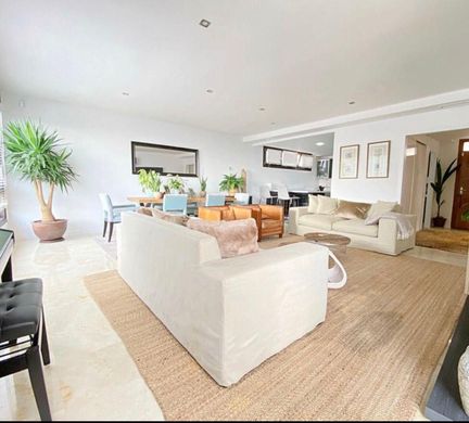 Apartment in Marbella Del Este, Malaga