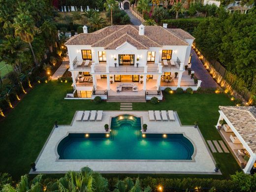 Villa in The Golden Mile, Malaga