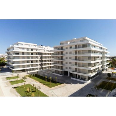 Penthouse in Nueva Andalucia, Malaga