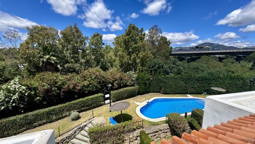 Townhouse in Nueva Andalucia, Malaga