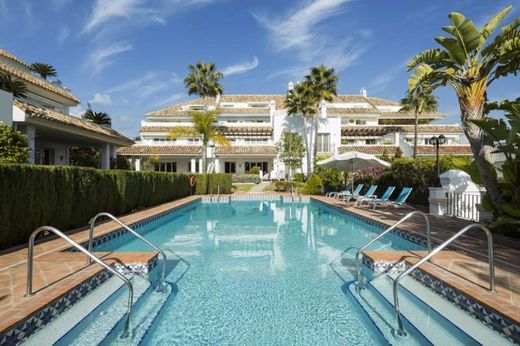 Penthouse in The Golden Mile, Malaga
