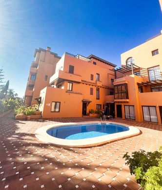 Apartment / Etagenwohnung in Estepona, Málaga