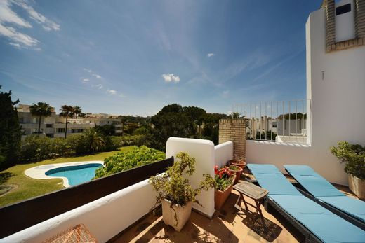 Apartamento - Nueva Andalucia, Málaga