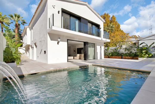 Villa in Nueva Andalucia, Malaga