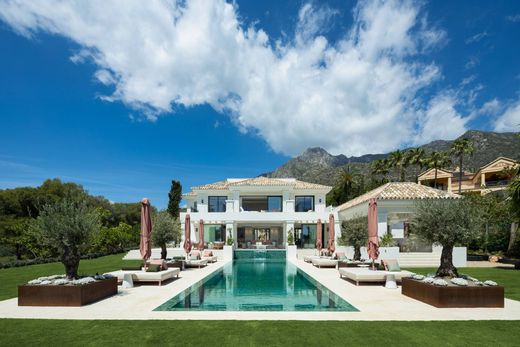 Villa in The Golden Mile, Malaga