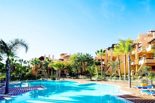 Apartment / Etagenwohnung in Marbella, Málaga