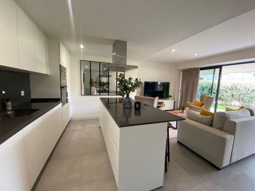 Apartment / Etagenwohnung in Estepona, Málaga