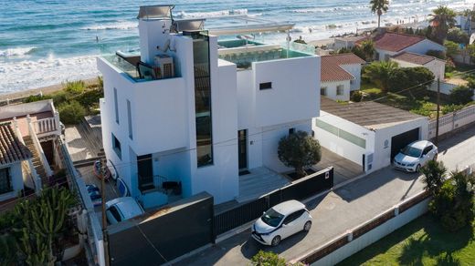 Villa in Marbella Del Este, Malaga