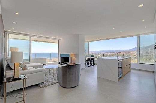 Piso / Apartamento en Urbanización Marbella Este, Málaga