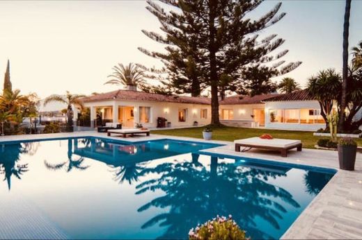 Villa in Marbella Del Este, Provincia de Málaga