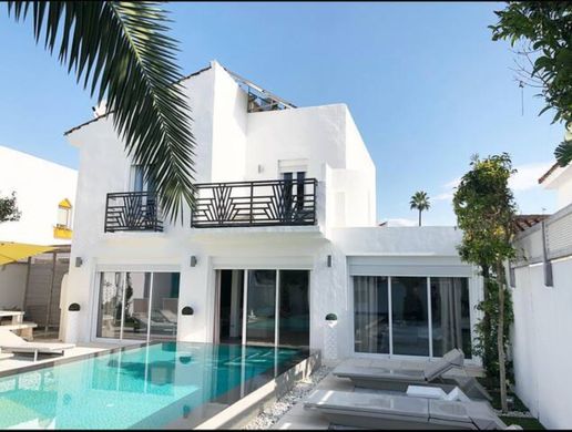 Villa in Estepona, Málaga