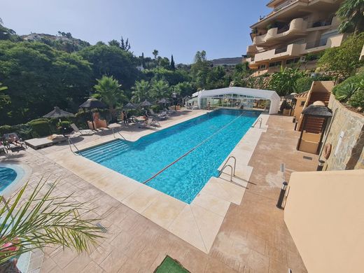 Apartamento - Nueva Andalucia, Málaga