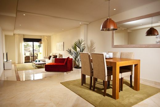 Apartment in Puerto Banus, Malaga