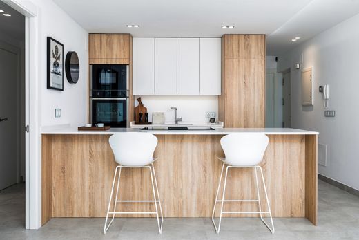 Apartment / Etagenwohnung in Puerto Banús, Málaga