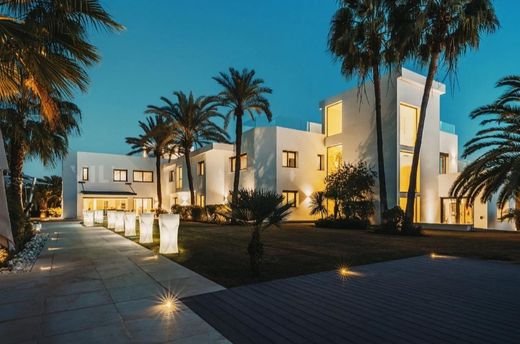 Mansion in Nueva Andalucia, Malaga