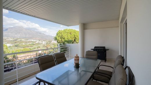 Apartment / Etagenwohnung in Nueva Andalucia, Málaga