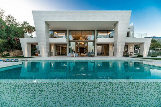 Villa in The Golden Mile, Malaga