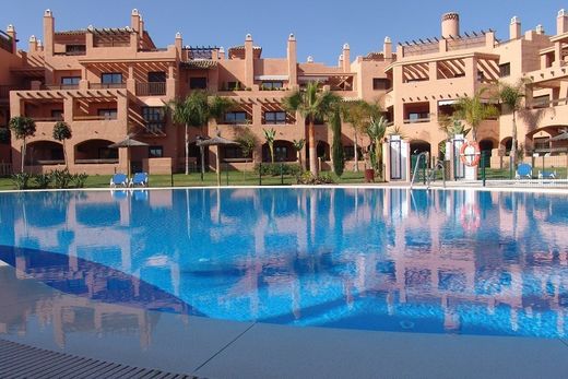 Apartment / Etagenwohnung in Estepona, Málaga