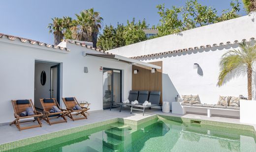 Villa in Nueva Andalucia, Malaga
