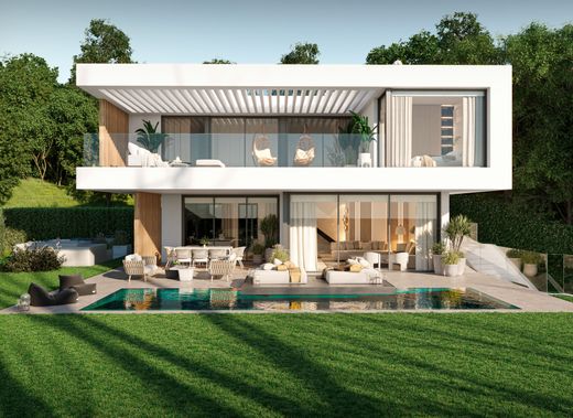 Villa in Estepona, Malaga