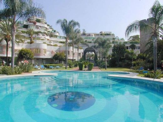 Apartment in Puerto Banus, Malaga